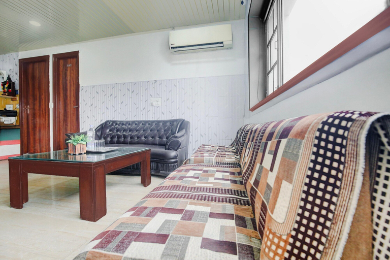 Others 4, Saver Double Hotel O Chandigarh Road, Sahibzada Ajit Singh Nagar