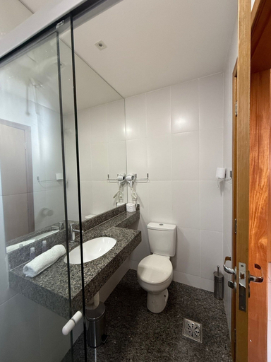 Bathroom 4, LK Grajaú 1, Belo Horizonte