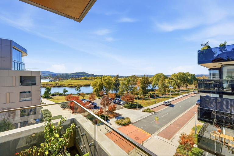 Others 5, Tranquil 2-bed With Water View, Canberra