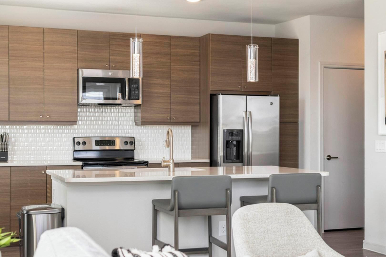 Others 3, Landing Amazing 1bd, Clubhouse, Gym, Williamson