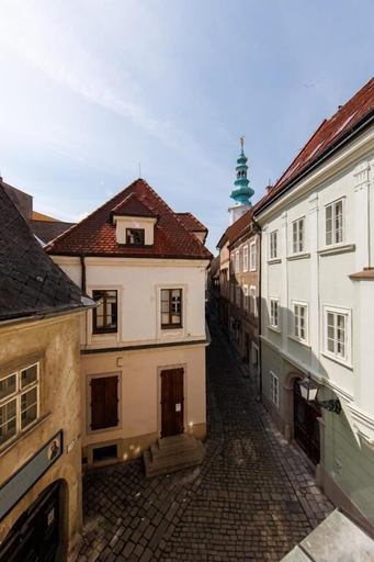 Others 5, APLEND Paul Inn, Bratislava