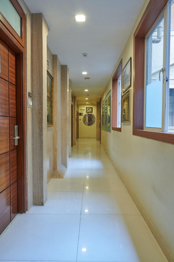 Public Area 2, Bentley Hotel Marine Drive, Mumbai City