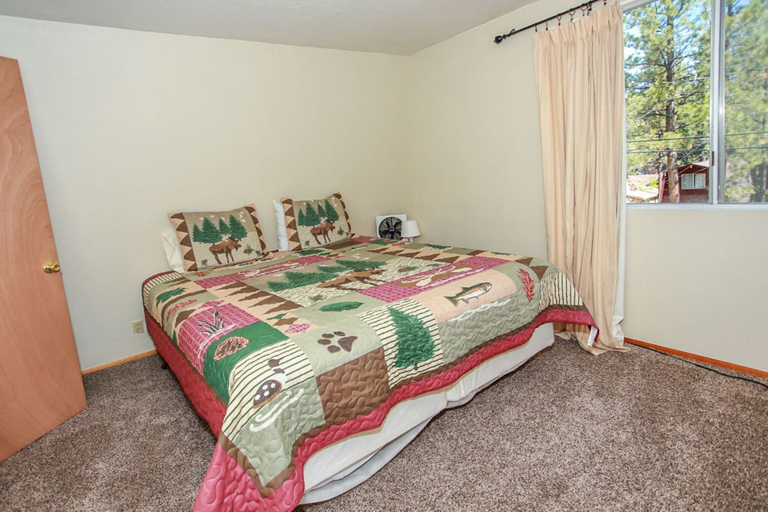 Bedroom 2, Little Brown Bear, San Bernardino