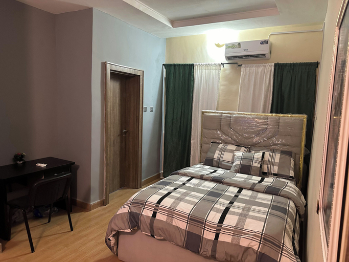 Others 1, Miraph Apartment II, AbujaMun