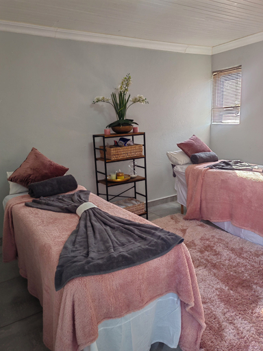 Others 3, Hendrina's Guesthouse, Nkangala