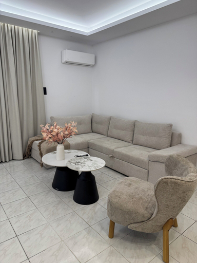 Others 2, Divinus Luxury Stay, Attica
