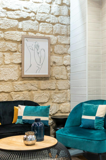 Public Area 2, Hotel Lilas Blanc, Paris