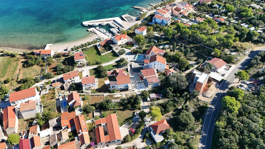 Others 4, Apartment Blue Wind, Tkon