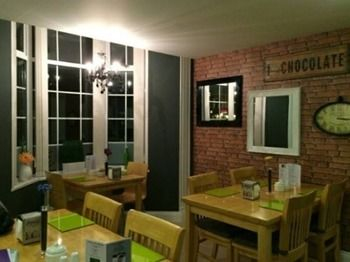 Others 5, Clifton Guest House, North Tyneside