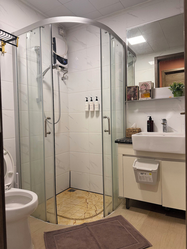Others 3, Spacious 3BR Best View in BSD, South Tangerang
