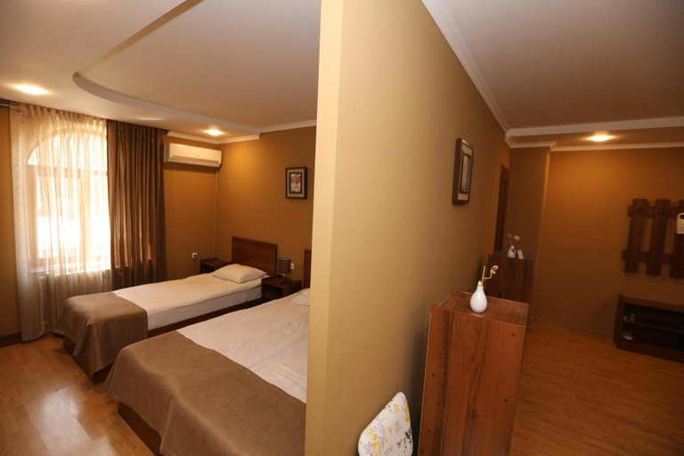Bedroom 2, Popock Baghramyan, Yerevan