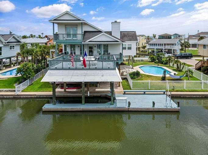 Others 3, Jamaica Beach Waterfront Heated Pool Bayfront Boat Slip Kayaks Huge Deck Grill, Galveston