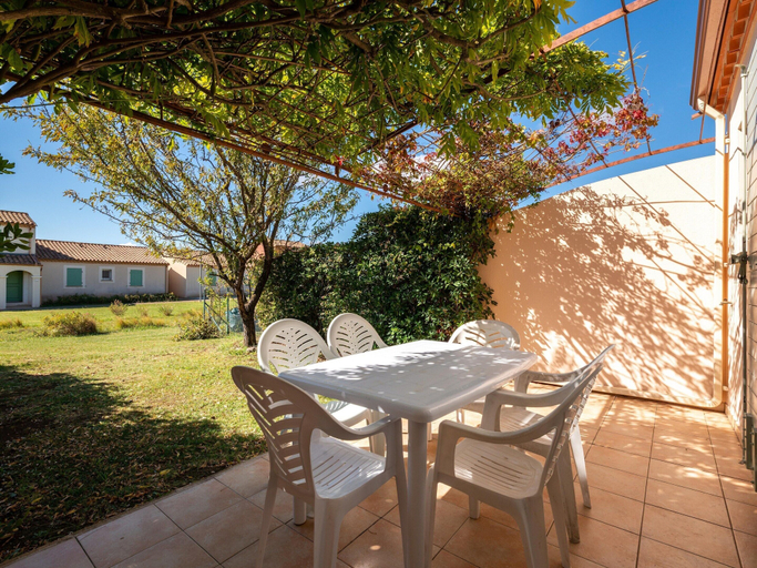 Others 2, Cozy 4-person Mountain Retreat, Aude
