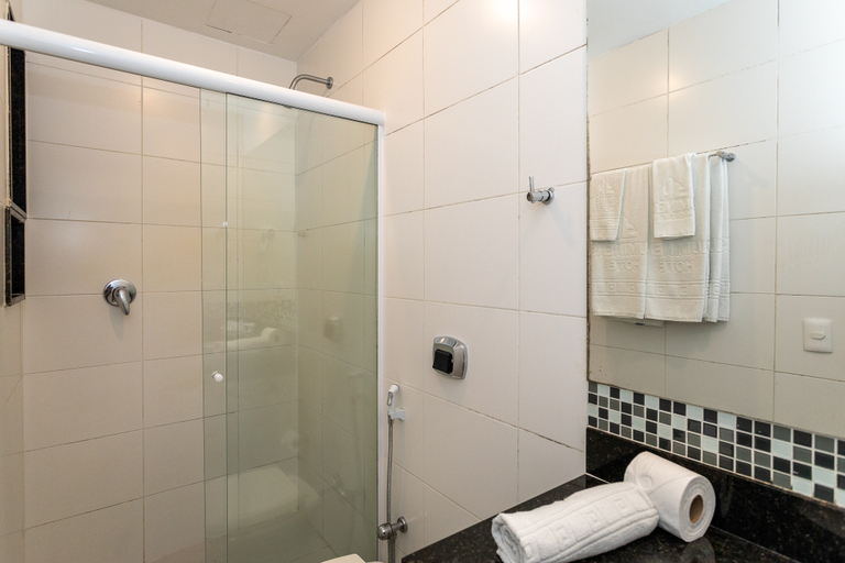Bathroom 4, Fluminense Hotel, Rio de Janeiro