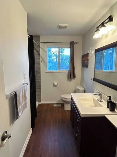 Others 3, Cozy 3BR Cottage Near Lake Simcoe, York