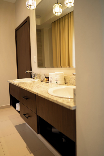 Bathroom 3, Comayagua Golf Club, Comayagua