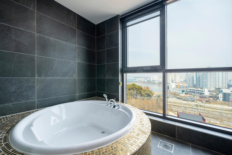 Bathroom 3, Cheongju Vincent Hotel Osong Station, Cheongwon