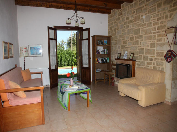 Others 3, Villa in Prines with Cretan Sea Views, Crete