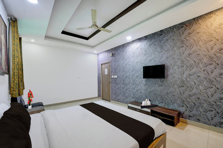Others 5, Shahpura Lakeview, Bhopal