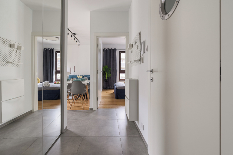 Others 3, Lumina 3-room apart near Wola Museum, Warsaw