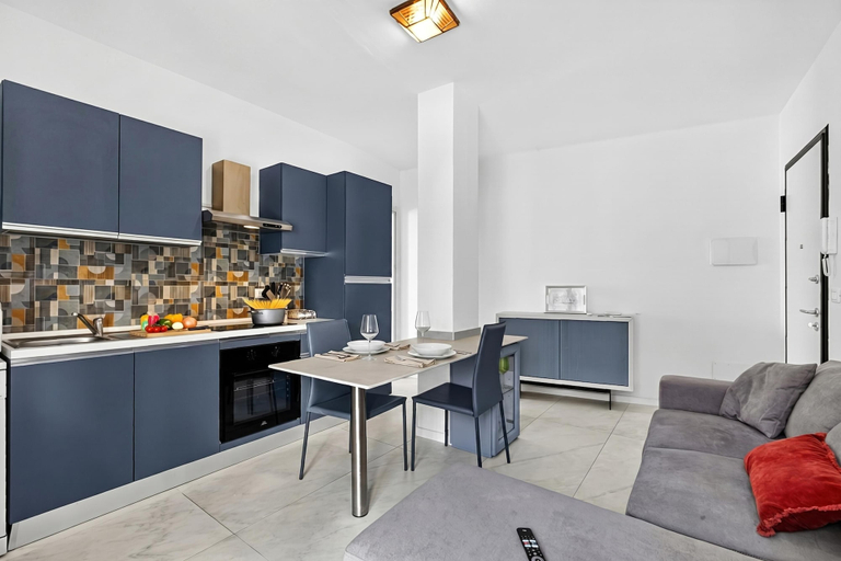 Others 3, Emilia Sweet - With Balcony + AC, Imperia