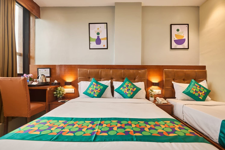 Others 3, Empire Suite, Mumbai Suburban