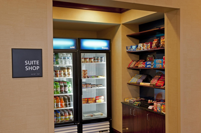 Food & Drinks 5, Hampton Inn & Suites Indianapolis-Airport, Indianapolis