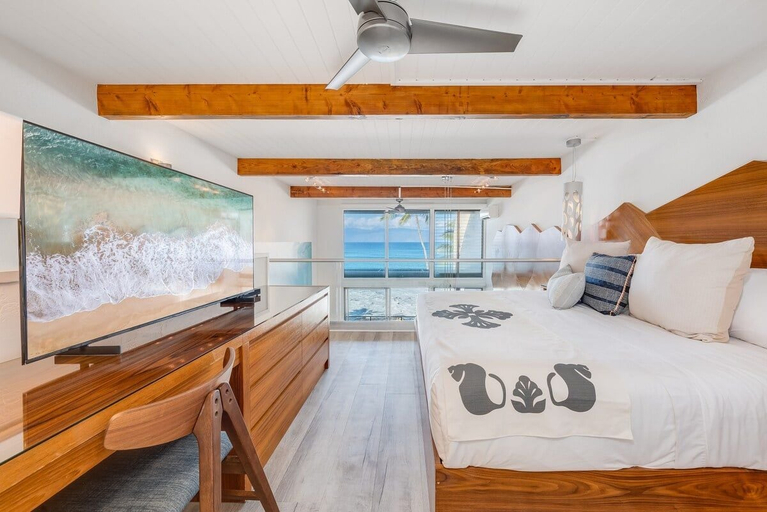 Others 3, Renovated Oceanfront to Whale Watch Relax-napili Point C3, Maui