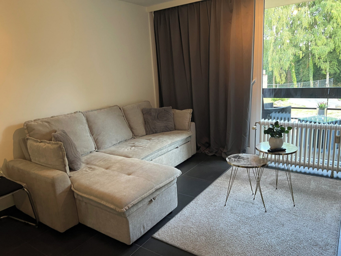 Others 5, Modern Apartment Near Aachen & Dreiländereck, Liège