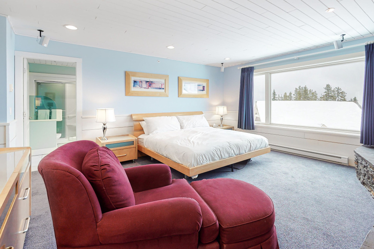 Others 2, Yankee Sno-Home by Okanagan Premier, Kootenay Boundary