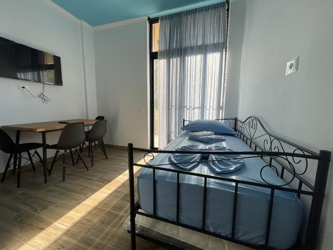 Others 5, Room-sea Pearl Studios Golem - First-flo, Kavajës