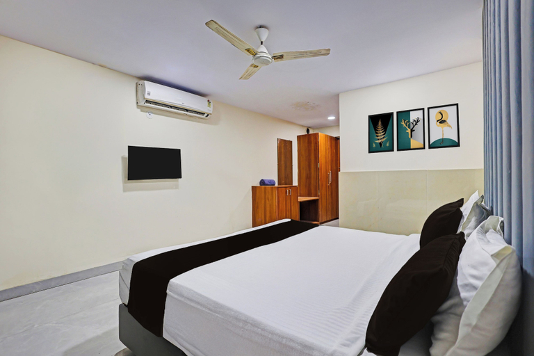 Others 3, Townhouse Rau Circle, Indore