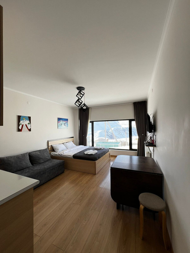 Others 2, Rezi's apartment, Dusheti