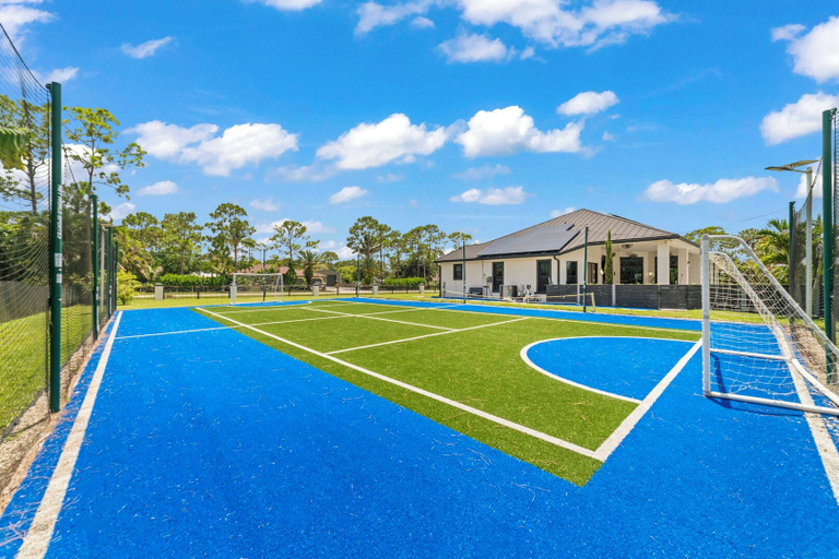 Others 4, Luxury Villa with Pool & Sports Court, Palm Beach