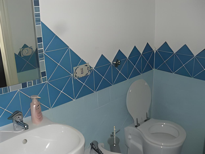 Bathroom 2, Soggiorno Elia B&B, Napoli