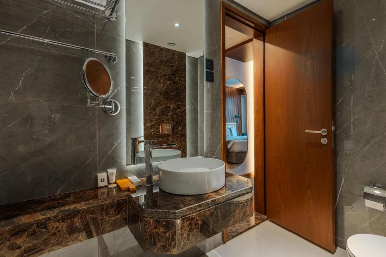 Bathroom 4, Kuwait Continental Hotel, Kuwait City