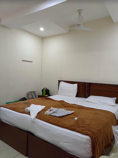 Others 4, KV Suits, Ernakulam