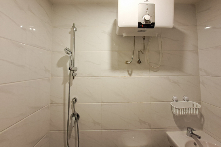 Others 4, Cozy Strategic Studio Room At Apartment Sky House Bsd, South Tangerang