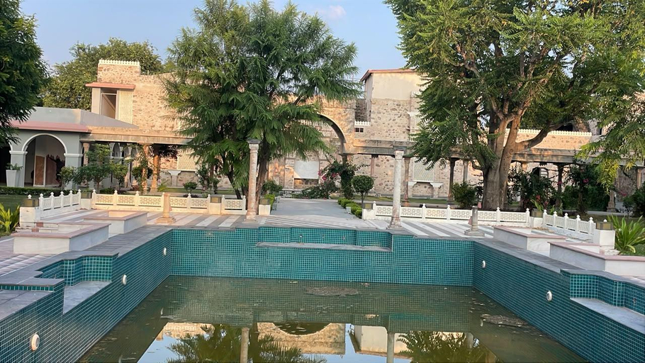 Others 4, Khoj At Narangah, Jaipur