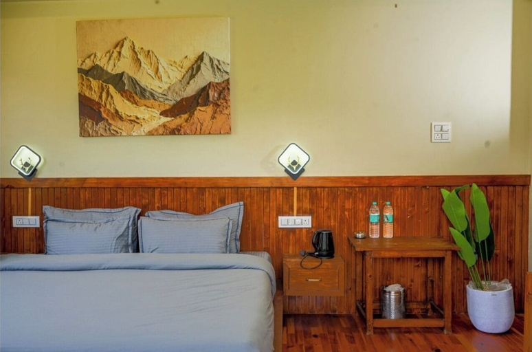 Others 2, AKIRA BY SKYLORE, Kullu