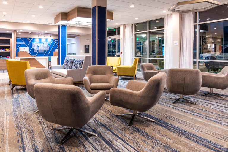 Public Area 2, Holiday Inn Express & Suites CHARLOTTESVILLE by IHG, Albemarle