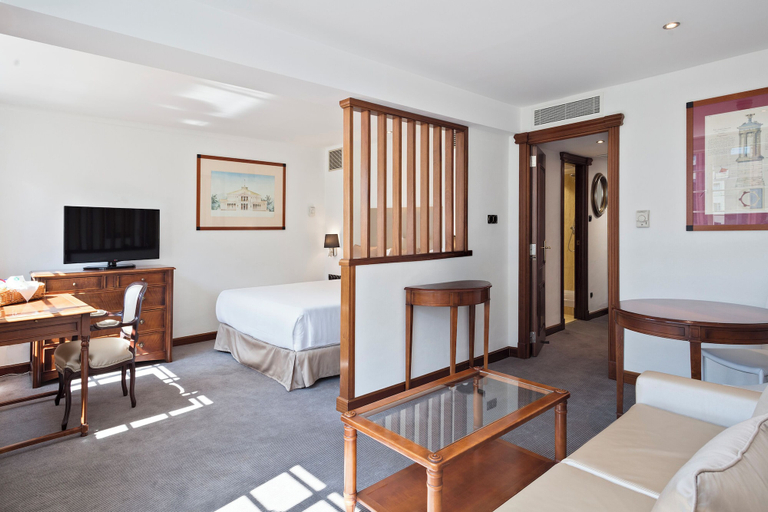 Bedroom 1, Melia White House Apartments, London
