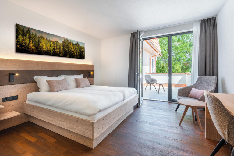 Others 4, Hotel Grüner Wald Hamberg, Enzkreis