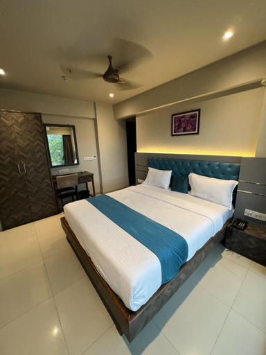 Others 4, JR Residency, Thane