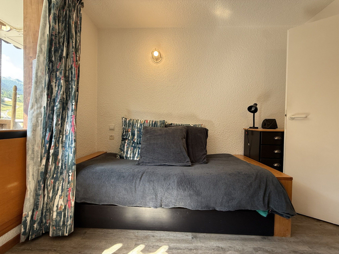 Others 5, Mountain View Apartment in Modane, Savoie