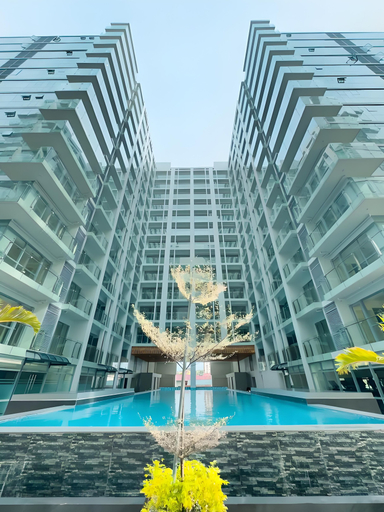 Others 3, Modern Cozy Sunlit Apt Next to AirportS, Parañaque