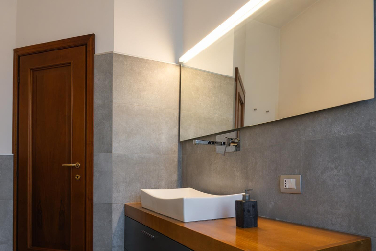 Others 3, Emilia Suite Space, Modena