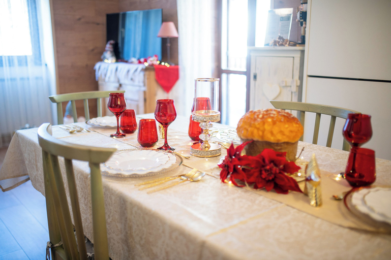 Others 5, Appartamento Via Roma by Ca-sa Check, Sondrio
