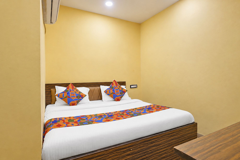 Others 4, Via Golden Suites, Thane