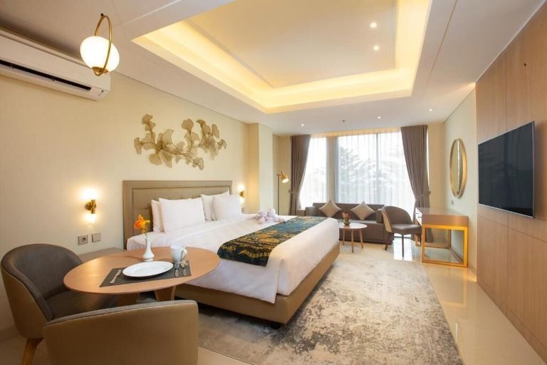 Others 3, Louis Kienne Reserve Cikarang, Cikarang